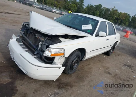 2003 Mercury Grand Marquis Gs z USA, uszkodzony, nr VIN 2MEFM74W33X669048